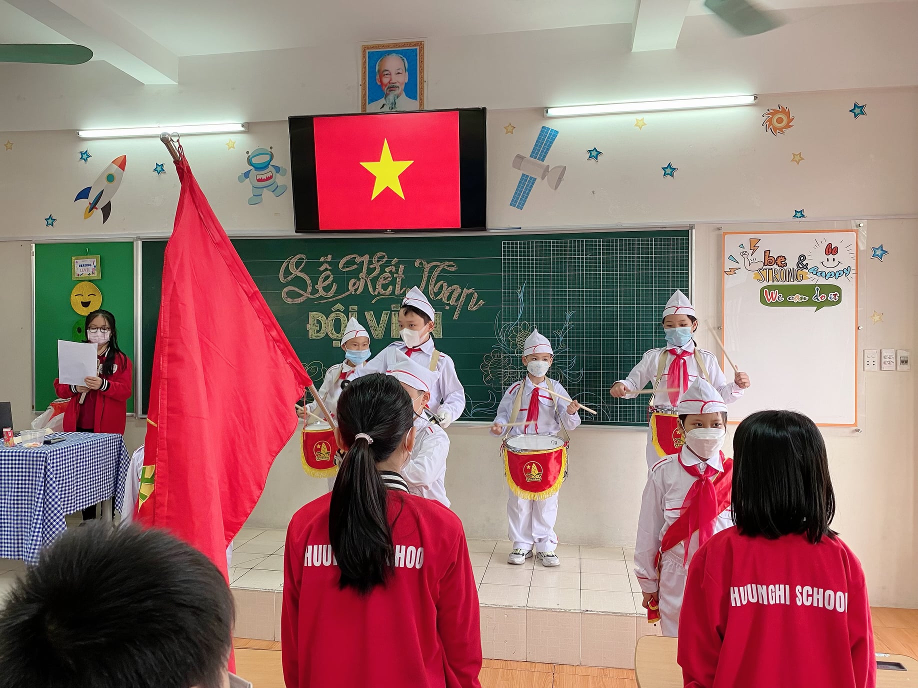 Lễ kết nạp đội viên mới năm học 2021 - 2022
