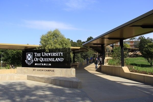 Cán bộ THPT Hữu Nghị Quốc Tế nhận giải thưởng Tutor Award 2025 của Đại học Queensland, Úc